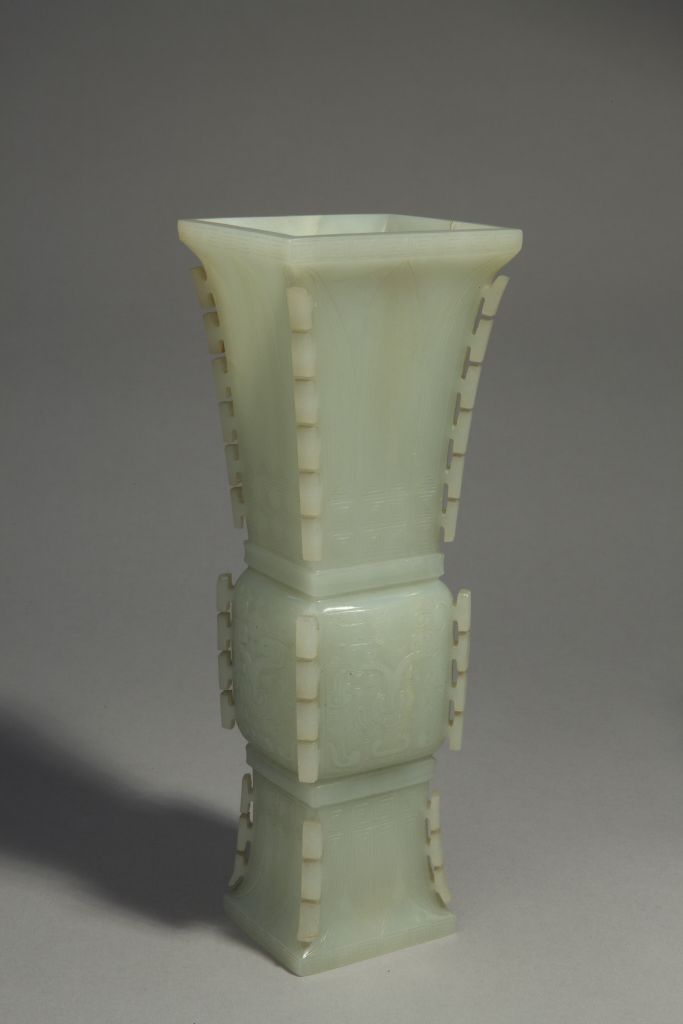 图片[1]-The halberd and square goblet are made of white jade with archaic bronze pattern-China Archive